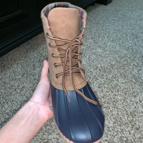 Shoes - Duck Boots